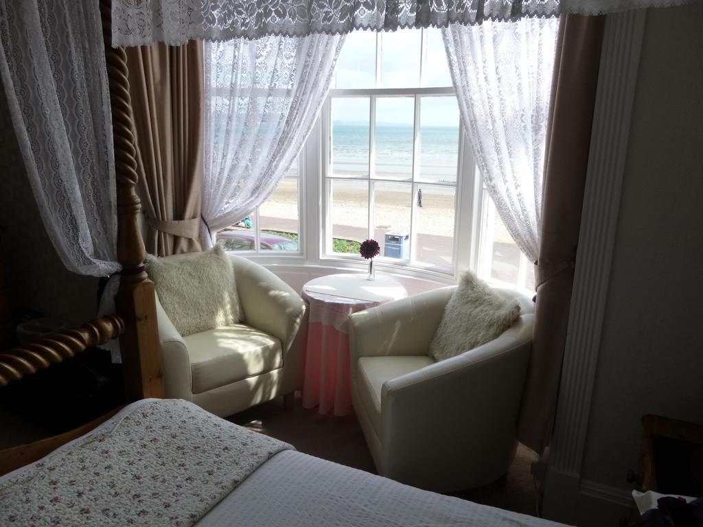 ويموث Sunbay Guest House الغرفة الصورة